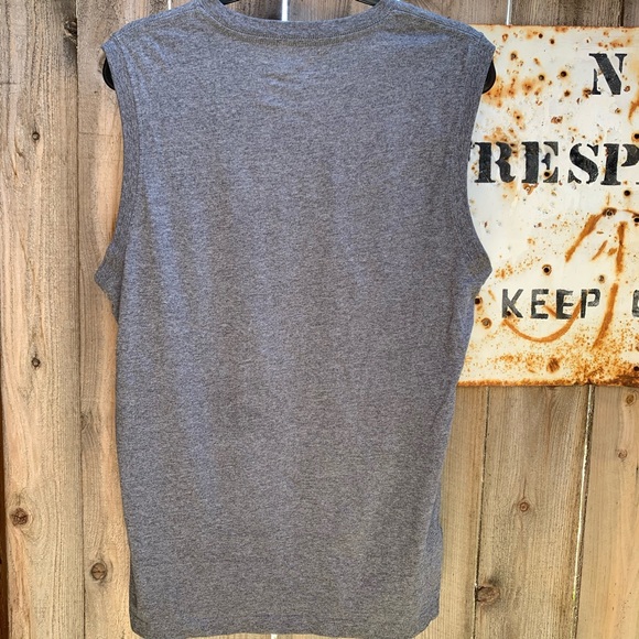 Eddie Bauer Tank 💪 - Picture 3 of 3